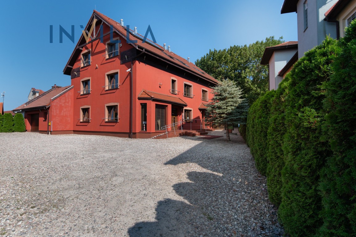 Dom na sprzedaż, 9 pokoi, 619 m², Kowale