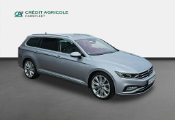 Volkswagen Passat B8 2.0 TSI 4Mot. Elegance DSG Kombi. WW940SM