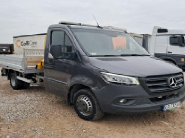 Mercedes-Benz Sprinter-1