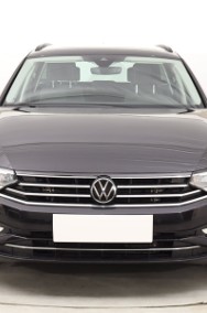 Volkswagen Passat B8 , Salon Polska, 1. Właściciel, VAT 23%, Navi, Klimatronic,-2