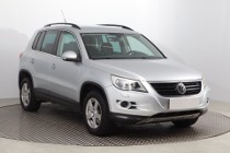 Volkswagen Tiguan , Navi, Xenon, Bi-Xenon, Klimatronic, Parktronic