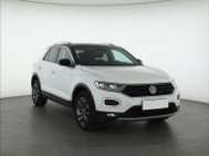 Volkswagen T-Roc , Salon Polska, Automat, Skóra, Navi, Klimatronic, Tempomat,