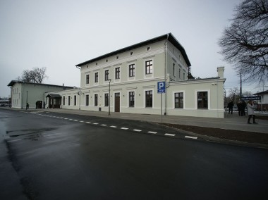 Lokal użytkowy w budynku dworca kolejowego w Kątach Wrocłąwskich-1