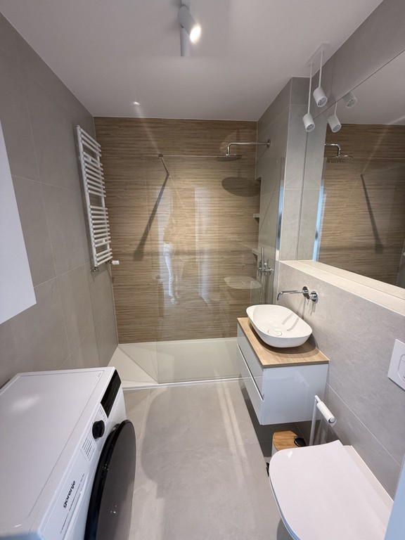 Nowoczesny Apartament z balkonem i klimatyzacją w nowym budynku, widok na Park - View 5