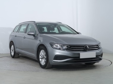 Volkswagen Passat B8 , Salon Polska, 1. Właściciel, Automat, VAT 23%, Navi,-1