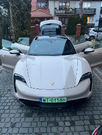 Porsche Taycan 4 Cross Turismo Performance Plus 93,4 kWh