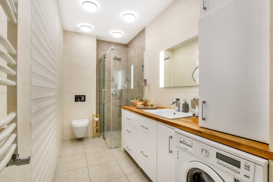 78 m², 1. piętro, wyremontowana kamienica, balkon