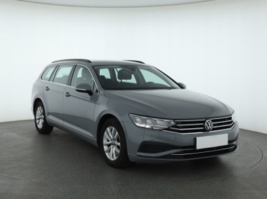 Volkswagen Passat B8 , Salon Polska, 1. Właściciel, Automat, VAT 23%, Klimatronic,-1