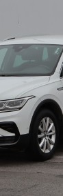 Volkswagen Tiguan , Salon Polska, 1. Właściciel, Serwis ASO, DSG, VAT 23%,-3