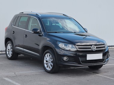 Volkswagen Tiguan , Skóra, Klima, Tempomat-1