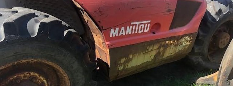 Manitou - Pokrywa Silnika-1