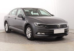 Volkswagen Passat B8 , Salon Polska, Navi, Klimatronic, Tempomat, Parktronic