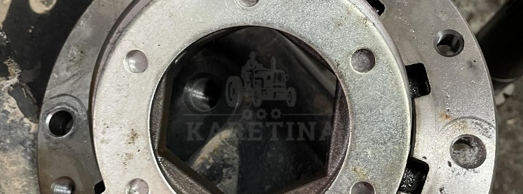 New Holland 6.175 - zwolnica tył wspornik 5198628-1