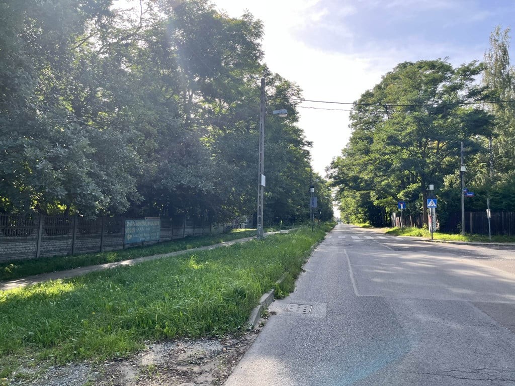 działka lub grunt na sprzedaż