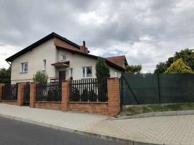 Dom Śrem, ul. Stanisława Wyspiańskiego-1