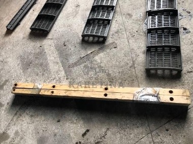 Ślizg łańcucha podajnika pochyłego Claas mega dominator-2