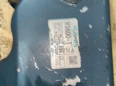 Kubota V3600-T , V3300 pompa wody z obudową-1