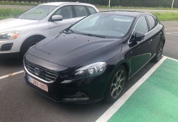 Volvo V40 II