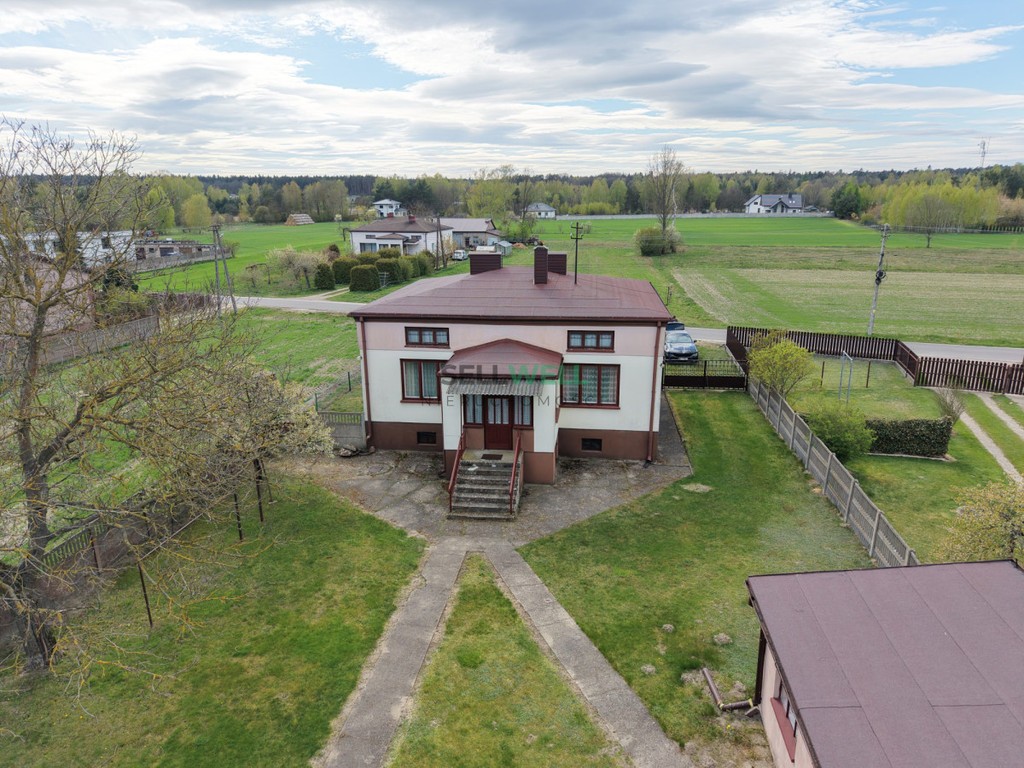 Dom z działką 7300 m² + budynki gospodarcze