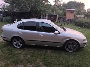 Syndyk sprzeda samochód Seat Toledo