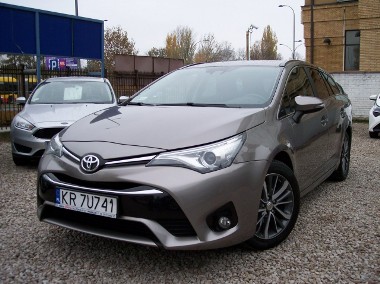 Toyota Avensis III 1,8 benz. Kombi SALON PL.-1