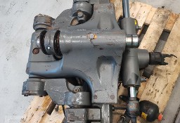 Cylinder hydrauliczny skrętu Massey Ferguson 7618 {Agco 4348687M93}