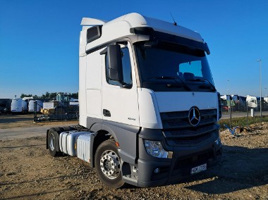 Mercedes-Benz Actros-1