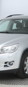 Volkswagen Tiguan , Klimatronic, Tempomat, Parktronic, Podgrzewane siedzienia-3