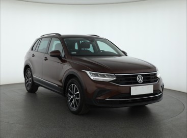 Volkswagen Tiguan , Salon Polska, 1. Właściciel, Serwis ASO, DSG, Navi,