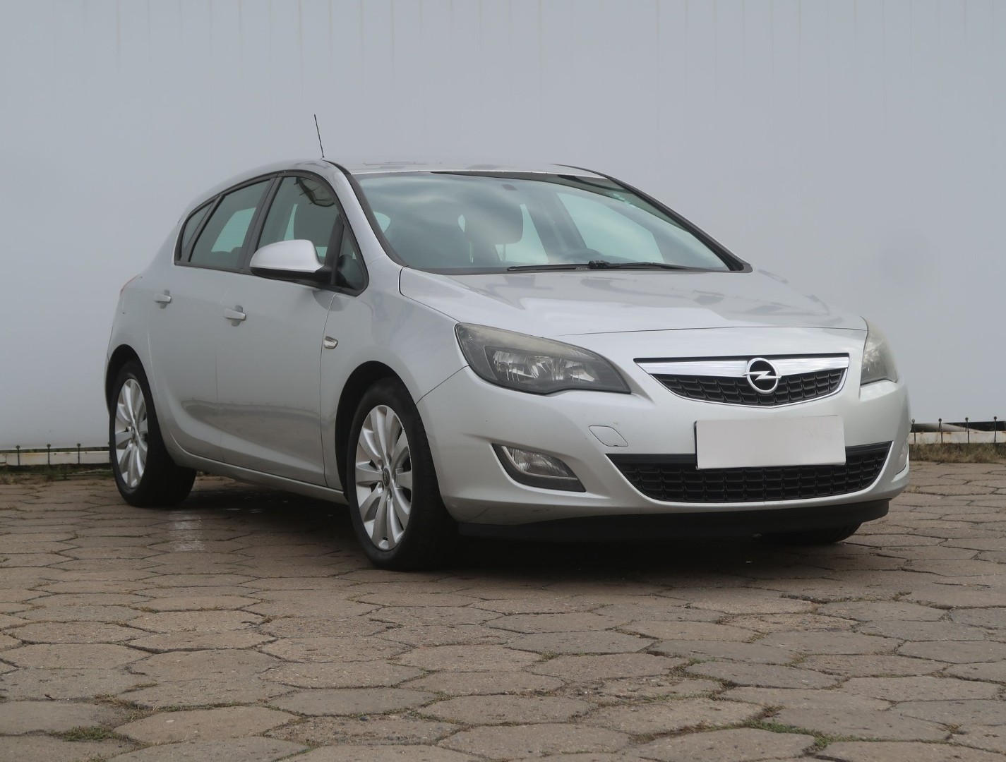 Opel Astra J , Klima, Tempomat, Parktronic,ALU