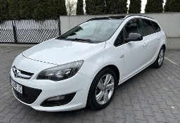 Opel Astra J Sports Tourer 2.0 diesel 165 KM Automat 2015 rok