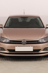 Volkswagen Polo VI , Klimatronic, Parktronic, Podgrzewane siedzienia-2