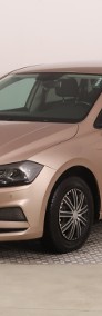 Volkswagen Polo VI , Klimatronic, Parktronic, Podgrzewane siedzienia-3