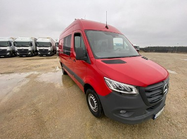 Mercedes-Benz Sprinter-1