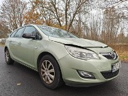 Opel Astra J