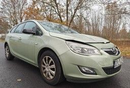 Opel Astra J