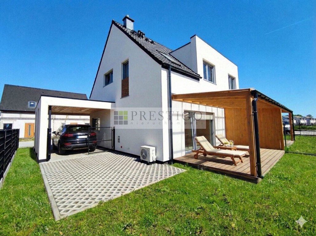 Dom na sprzedaż, 8 pokoi, 160 m², Rewal