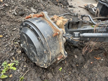 New Holland T7.235 Zwolnica-1