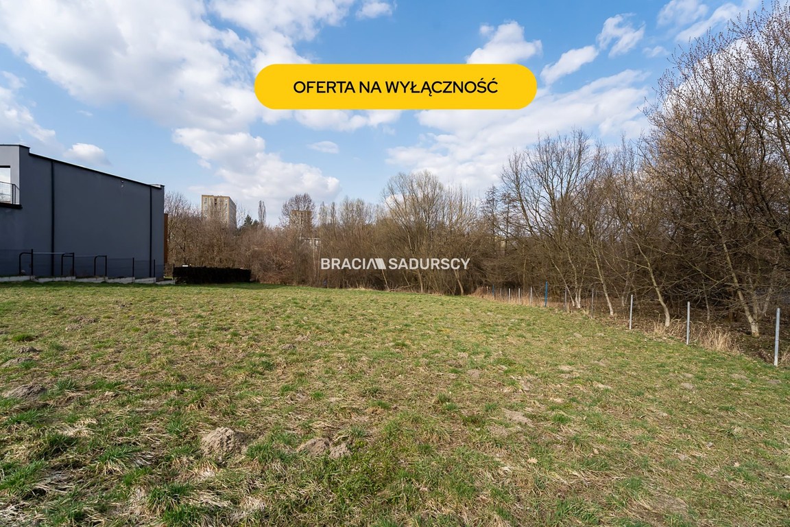 działka lub grunt na sprzedaż