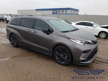 Toyota Sienna III-1