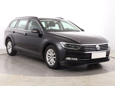 Volkswagen Passat B8 , Salon Polska, Navi, Klimatronic, Tempomat, Parktronic,-1