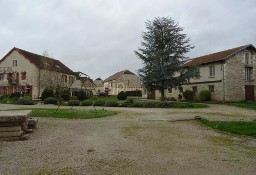 Dom Jully-Sur-Sarce