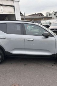Volvo XC40 B3 Ultra Dark 2.0 B3 Ultra Dark (163 KM) Podgrzewana szyba przednia-2