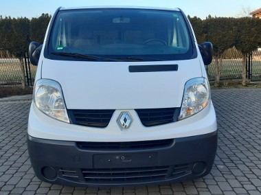 Renault Trafic-1