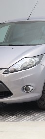 Ford Fiesta VII , Klima, Parktronic, Podgrzewane siedzienia,ALU-3