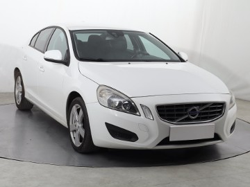 Volvo S60 II , Klimatronic, Tempomat, Parktronic,ALU