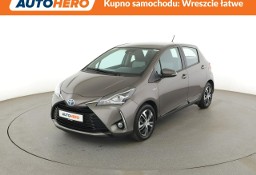 Toyota Yaris III HEV LED keyless klima auto kamera cofania Asystent utrzymania pasa