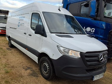 Mercedes-Benz Sprinter-1