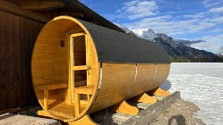  Sauna Beczka ogrodowa  okragla Ø 2 m Discovery z piecem przedsionkiem