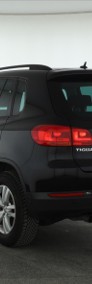 Volkswagen Tiguan , Salon Polska, Klimatronic, Parktronic-4